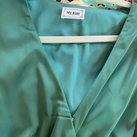 Green Smocked Dress | Green Long Sleeve Dress - Picture 4 of 4